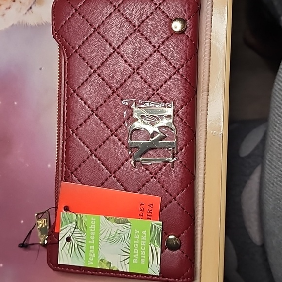 Badgley Mischka Quilted Red Wallet with Silver Logo - Picture 1 of 2